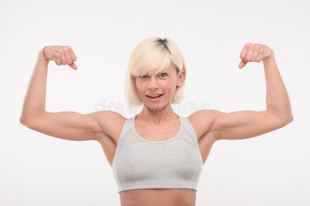 建造 美女 教练 成人 运动型 运动员 肌肉 能量 白种人