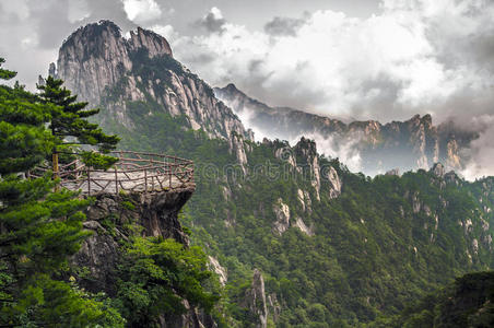悬崖 中国人 攀登 美女 松树 亚洲 森林 阳台 黄山 国家的