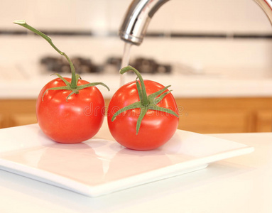 洗涤 防止 水龙头 打扫 西红柿 厨房 消毒 细菌 食物
