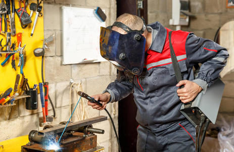 男人 头盔 工匠 连接 热的 专家 劳动 闪光 面具 屏蔽