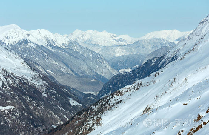 白云石阿尔卑斯山冬季景观奥地利。