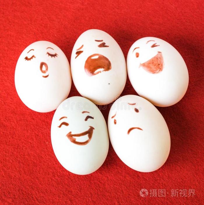 复活节彩蛋,脸上有不同的情绪卡通人脸设计笑脸运动表情符号表情符号
