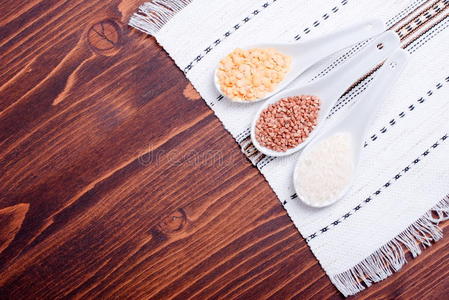 小米 作物 节食 粮食 颜色 营养 荞麦 谷类食品 饮食