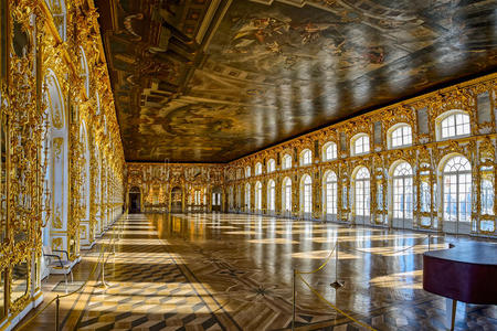 凯瑟琳的宫殿舞厅在沙皇塞洛普希金，圣。
