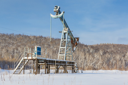 石油泵钻机能源石油工业机图片