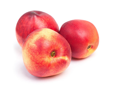 三个成熟的油桃插画