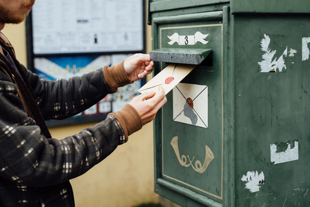 寄信图片-寄信素材-寄信插画-摄图新视界