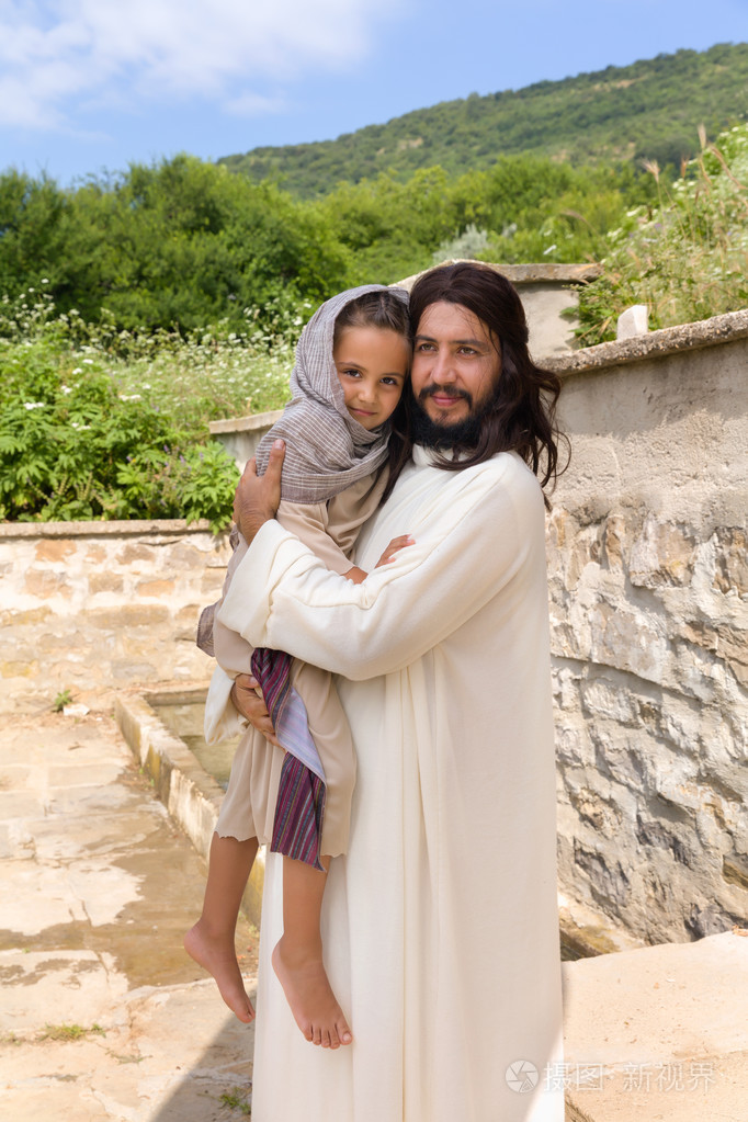 耶稣抱着的孩子