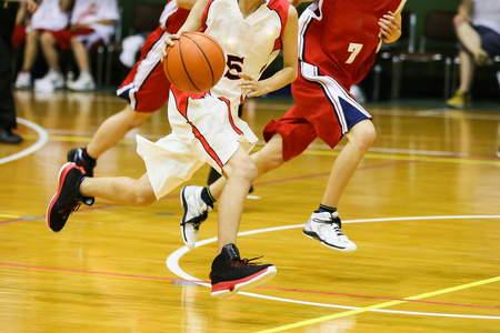 在日本的篮球比赛图片