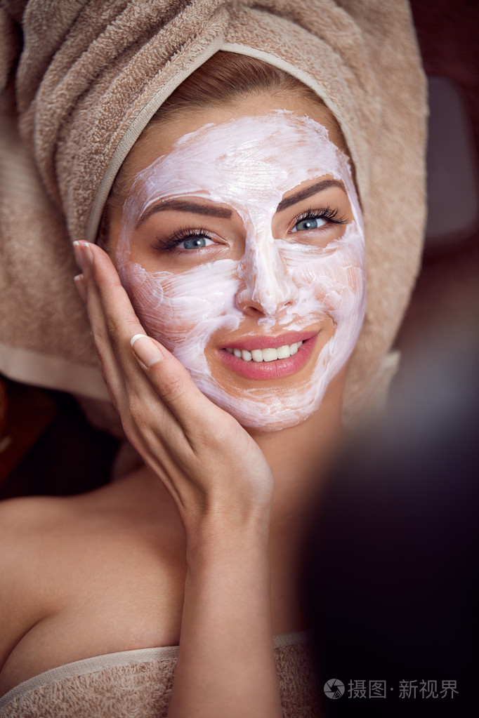 治疗面部皮肤的美容沙龙