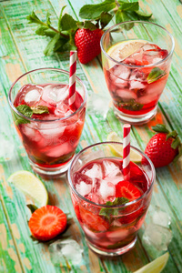 草莓饮料