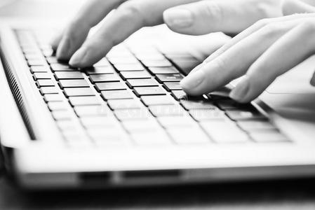 计算 键盘 工作 沟通 桌面 信息 商业 日记 电子学 指甲
