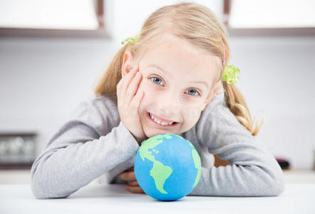 地球 小孩 气候 保护 照顾 生态学 意识 持有 生活 环境
