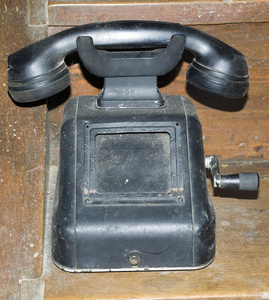 会话 怀旧 咕哝 老年人 服务 电话 装置 古老的 过去的