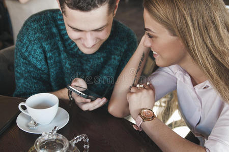 美丽的 快乐 浓缩咖啡 调情 在室内 男朋友 夫妇 乐趣