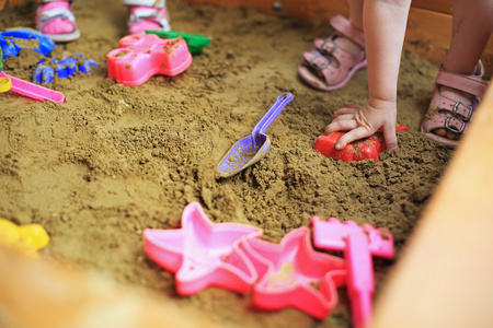 在沙盒中玩图片