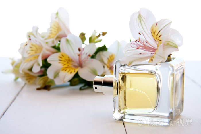 香水与鲜花