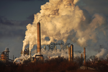 污染炼油厂图片