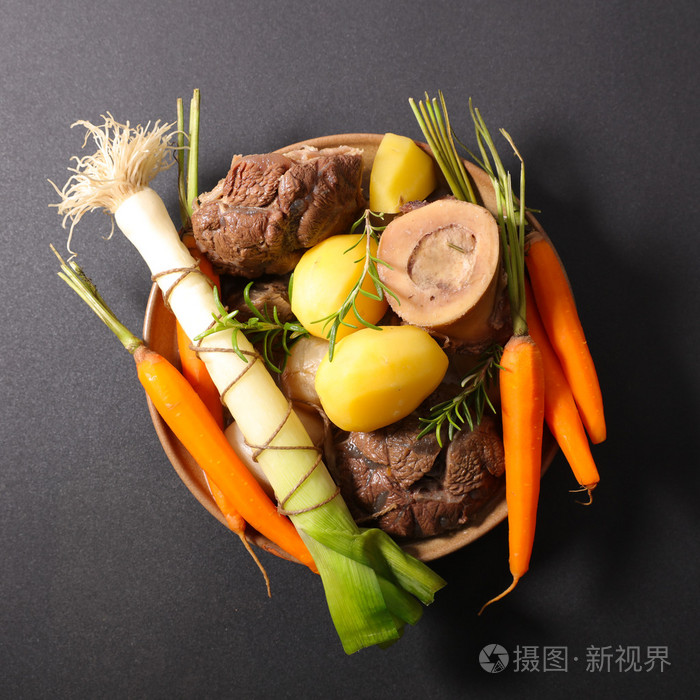 牛肉炖胡萝卜
