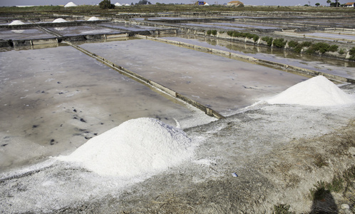 盐蒸发池图片-盐蒸发池素材-盐蒸发池插画-摄图新视界