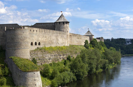 位于俄罗斯和爱沙尼亚边境的伊万戈罗德要塞