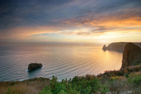 场景 小山 硬盘驱动器 海景 颜色 风景 轮廓 反射 美女