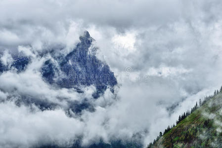 自然 地质 高的 国家的 旅行 美丽的 重的 追踪 风景