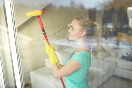 卫生 家庭清洁 雇佣 帮助 打扫 家务活 女孩 职业 家庭
