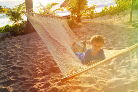 假日 小孩 可爱极了 乐趣 夏天 墨西哥 海岸 阳光 海洋