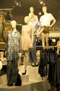 服装 时尚 女人 购物中心 商店