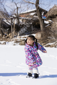 雪球 女人 围巾 雪橇 中国人 寒冷的 加垫 站立 地区