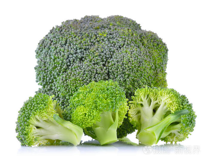 白底新鲜西兰花照片