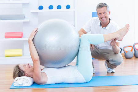 健身房 身体 检查 帮助 成人 运动 健身 病人 条件作用
