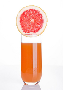 杯健康葡萄柚汁与水果图片