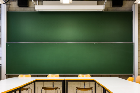 大课堂绿色空白黑板模板学校大学课堂斗照片