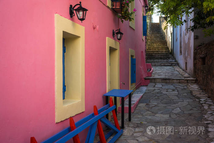 粉红色的房子,在该岛,凯,希腊的城市景观