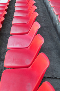 足球体育场看台红色椅子图片