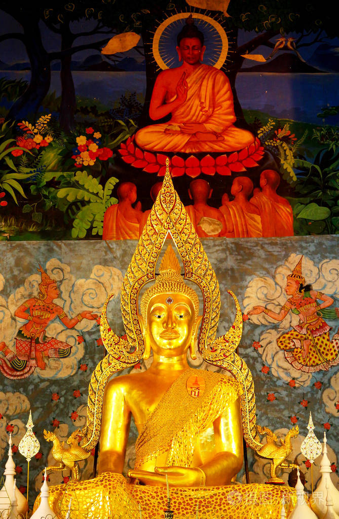 黄金在泰国佛像艺术背景