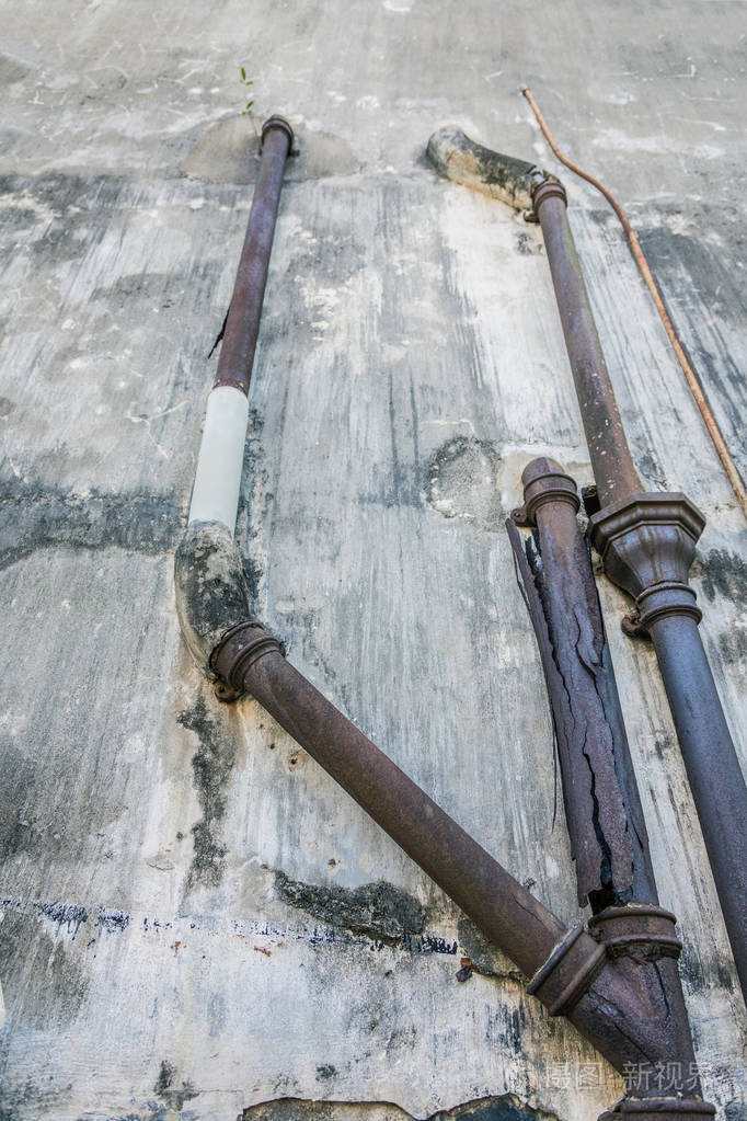 旧的断水管
