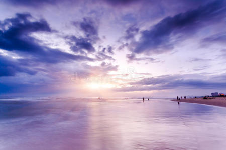 天空 场景 美丽的 颜色 美女 公司 夏天 季节 海洋 海滩