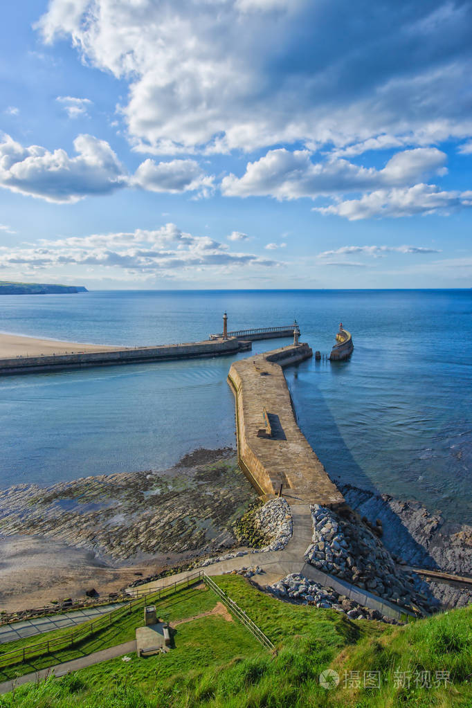 在惠特比在英国北部约克郡的北海码头