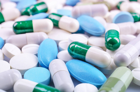 大量的药物图片