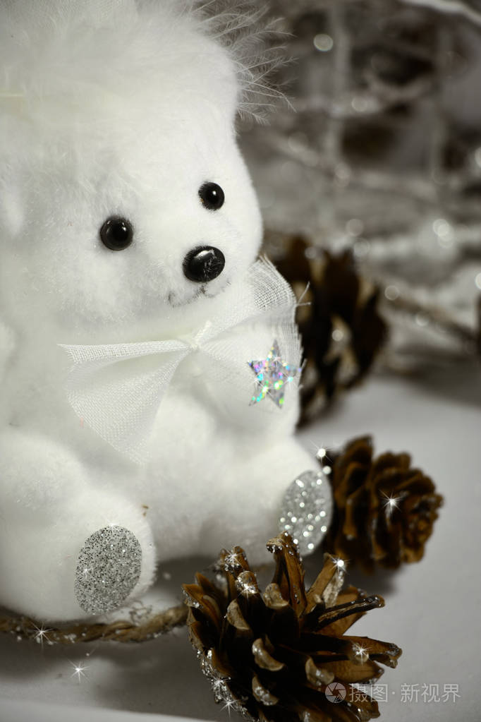 白色的圣诞泰迪熊