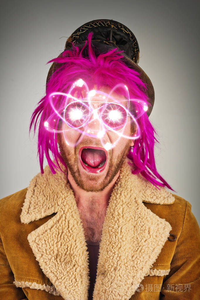 大胡子疯子原子能