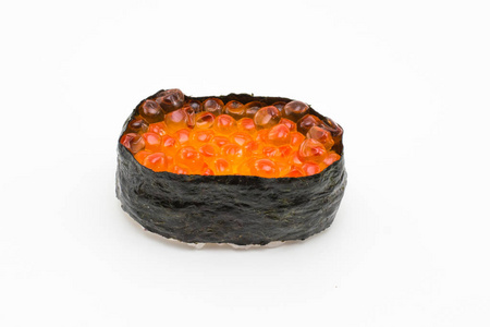 鲑鱼卵,寿司上白色孤立照片