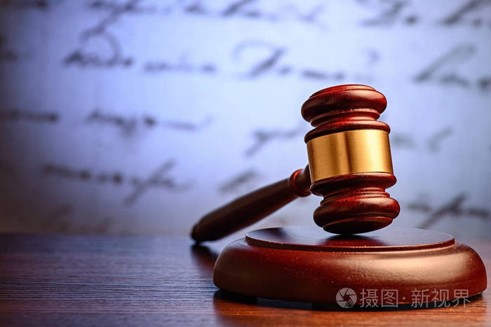 木制的法官或拍卖槌