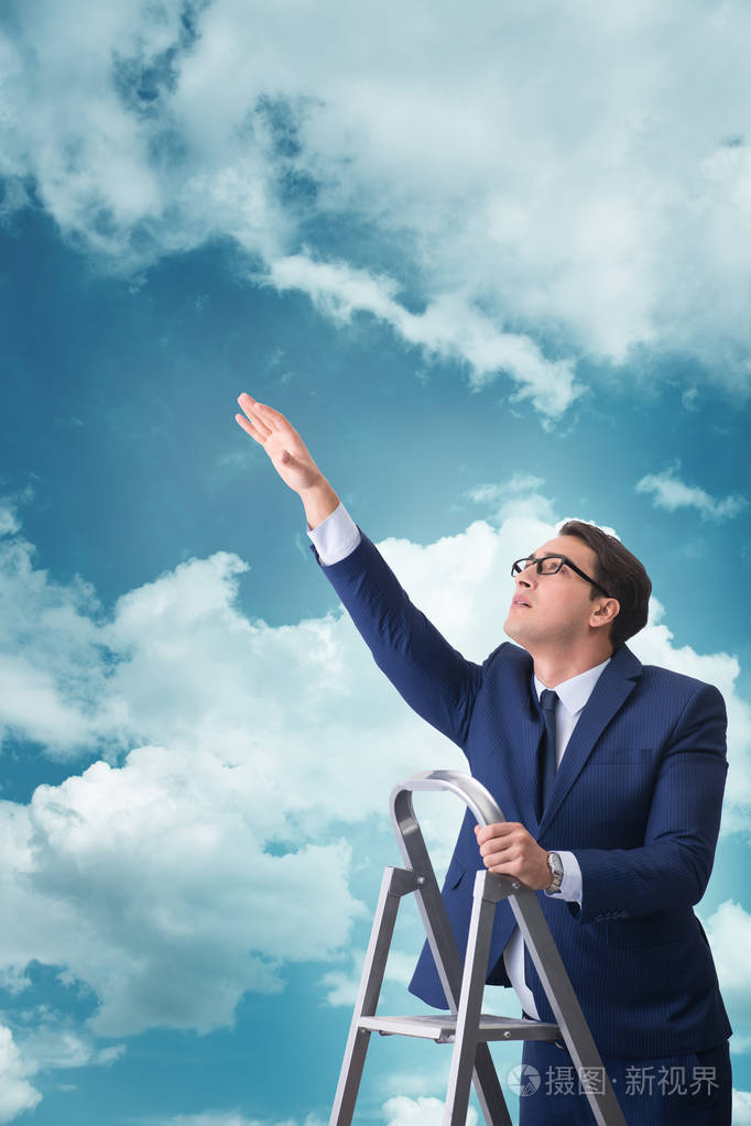 爬梯子在经营理念的商人