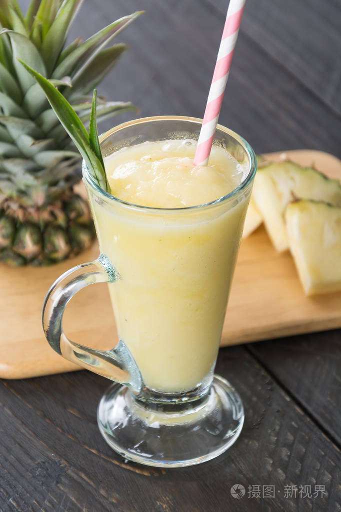 菠萝冰沙木背景