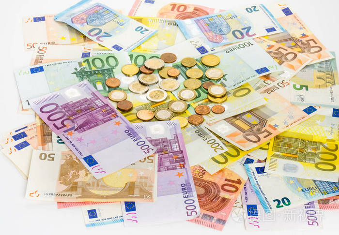 欧元纸币和硬币钱金融概念现金上白色 bac