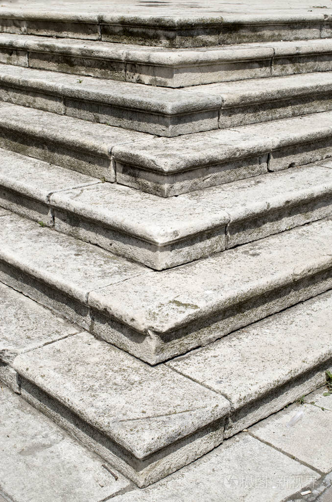老白石梯特写